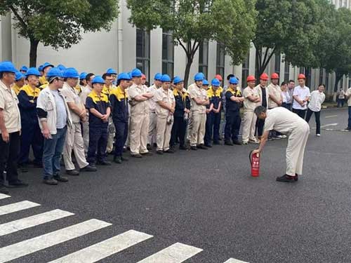 “人人講安全、個個會應急”——上海創力集團開展“安全月”消防演習活動(圖2)